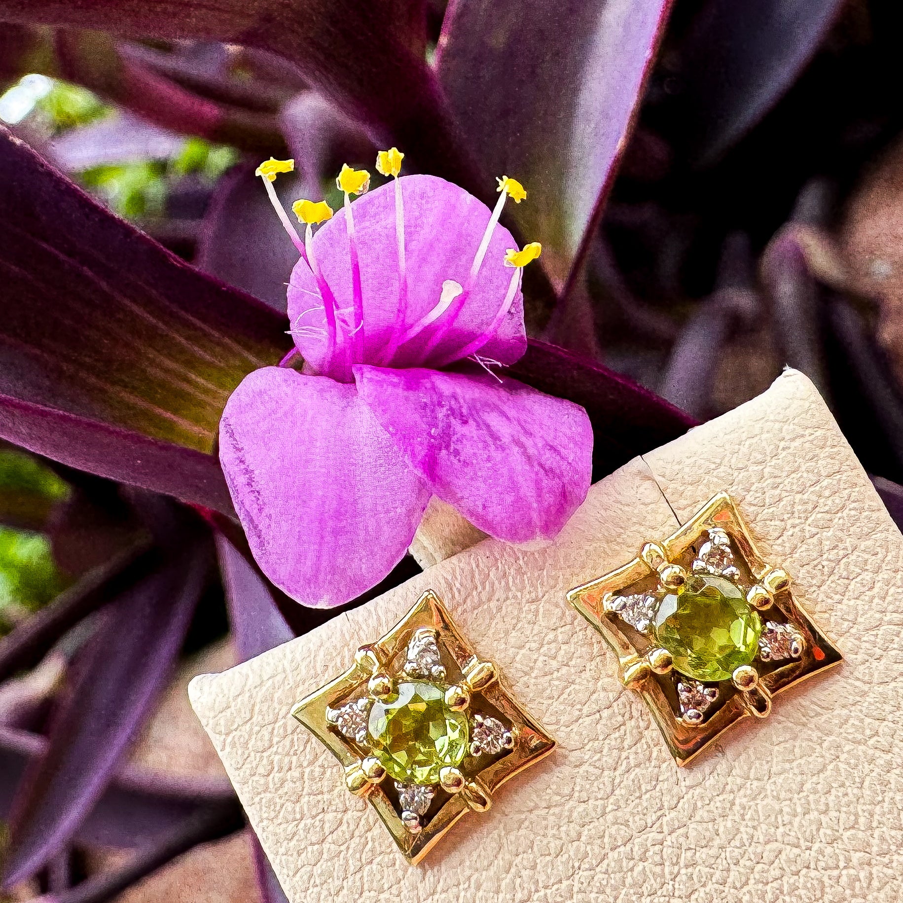 Peridot Yellow Gold Earrings