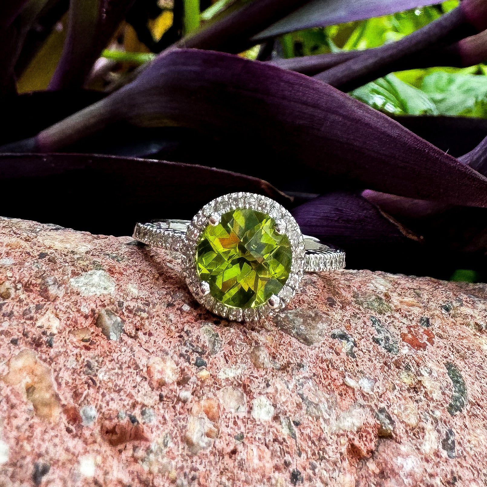 Round Peridot Ring